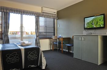 The Bayview Hotel - YWait Travel 11