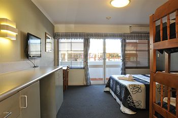 The Bayview Hotel - YWait Travel 13