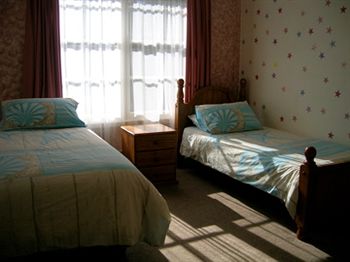 Australian Home Away @ Doncaster Grange Park - WA Accommodation 2