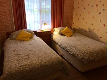 Australian Home Away @ Doncaster Grange Park - WA Accommodation 5