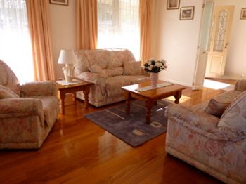 Australian Home Away @ Doncaster Grange Park - WA Accommodation 16