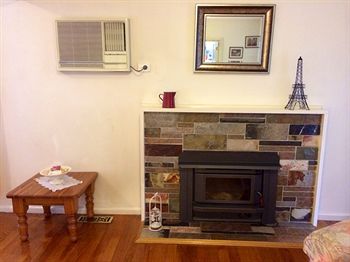 Australian Home Away @ Doncaster Grange Park - WA Accommodation 18