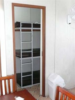 Two Shores Holiday Village - YWait Travel 0