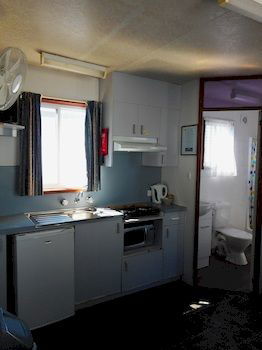 Two Shores Holiday Village - YWait Travel 20