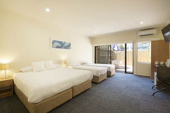 High Flyer Hotel - Accommodation Find 19