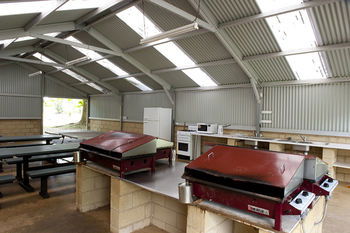 Riverglade Caravan Park - Townsville Tourism 6