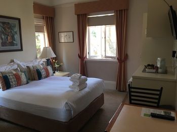 Boronia Lodge Burwood - Accommodation Find 33