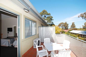 Travellers Motor Village - WA Accommodation 0