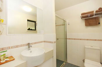 Travellers Motor Village - WA Accommodation 3