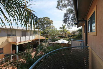 Travellers Motor Village - WA Accommodation 6