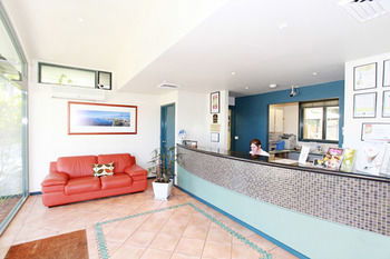 Travellers Motor Village - WA Accommodation 11