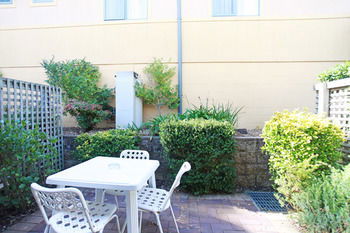 Travellers Motor Village - WA Accommodation 13