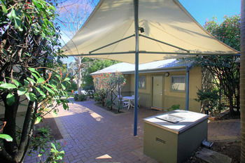Travellers Motor Village - WA Accommodation 19