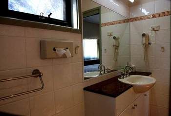 Travellers Motor Village - WA Accommodation 51