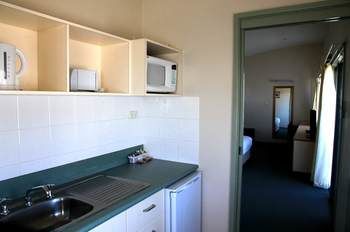 Travellers Motor Village - WA Accommodation 59