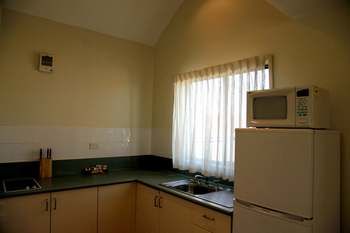 Travellers Motor Village - WA Accommodation 96