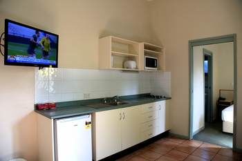 Travellers Motor Village - WA Accommodation 97