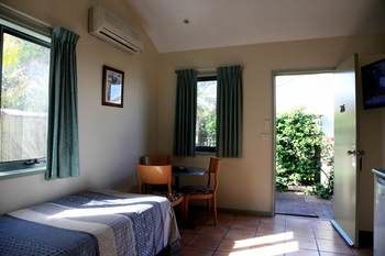 Travellers Motor Village - WA Accommodation 99