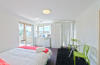 Cityview Studio Accommodation - Accommodation Australia 13