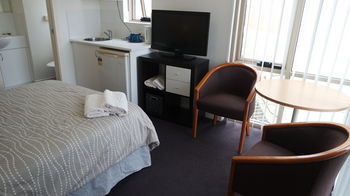 Cityview Studio Accommodation - Accommodation Australia 26