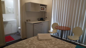 Cityview Studio Accommodation - Accommodation Australia 31