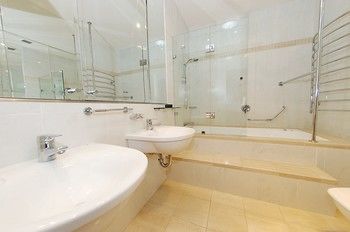 Neutral Bay 46 Young Furnished Apartment - Whitsundays Tourism 0