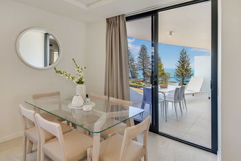 Breeze Mooloolaba - YWait Travel 0