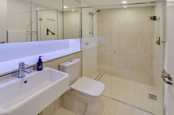 Breeze Mooloolaba - YWait Travel 2