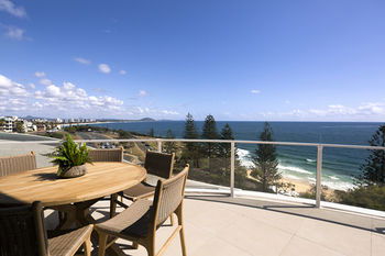 Breeze Mooloolaba - YWait Travel 9
