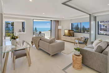 Breeze Mooloolaba - YWait Travel 14