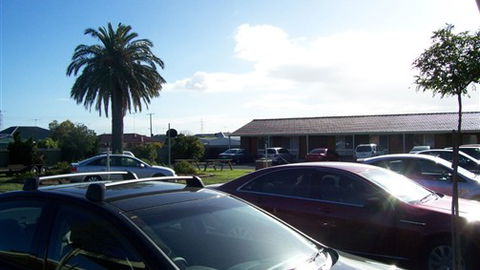 Geelong Golden Palms Motel - Holiday Sydney 2
