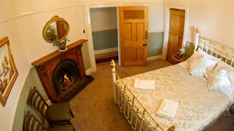 Magnolia Mansfield - WA Accommodation 1