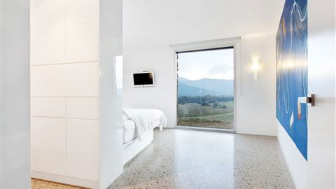 Feathertop Chateau - Townsville Tourism 6