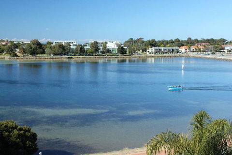 Albacore Apartments - YWait Travel 2