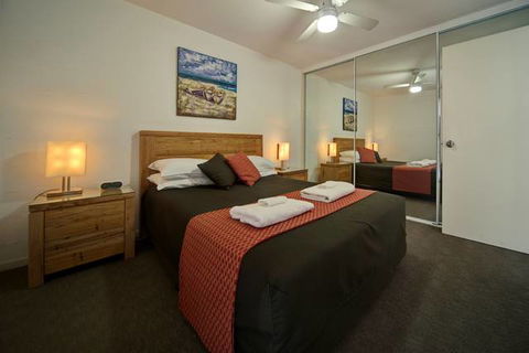 Albacore Apartments - YWait Travel 0