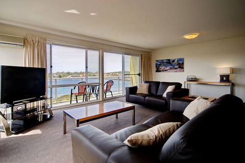 Albacore Apartments - YWait Travel 4