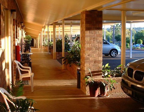 Allan Cunningham Motel And Old Wagon Restaurant - YWait Travel 5