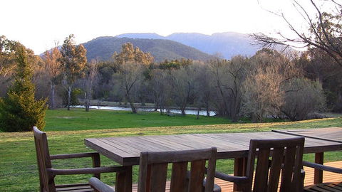 Buffalo Motel And Country Retreat - YWait Travel 3
