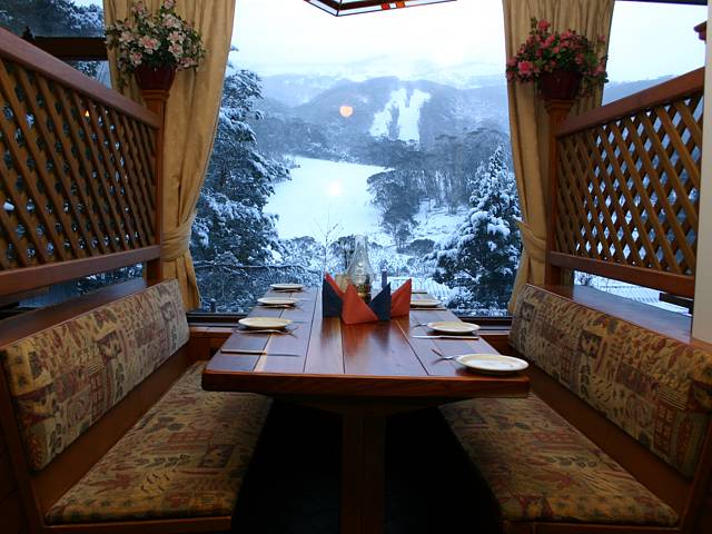 Candlelight Lodge: Thredbo Village Image