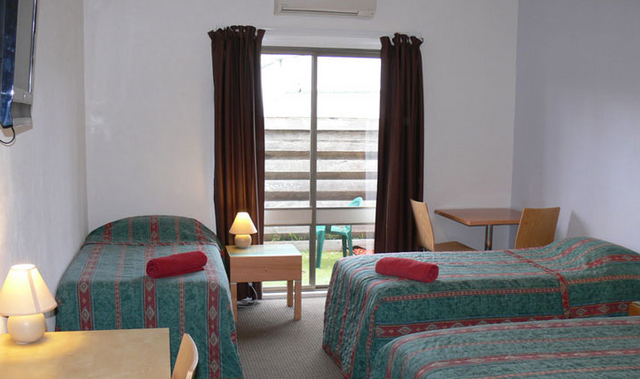 Comfort Inn Sandhurst - YWait Travel 0