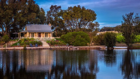 Stonewell Cottages And Vineyards - Holiday Melbourne 2