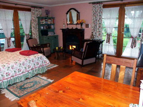 Gawler Churchhill Mews Bed & Breakfast - Holiday Sydney 0