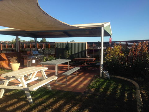 Gympie Caravan Park - Queens Park - Holiday Sydney 0