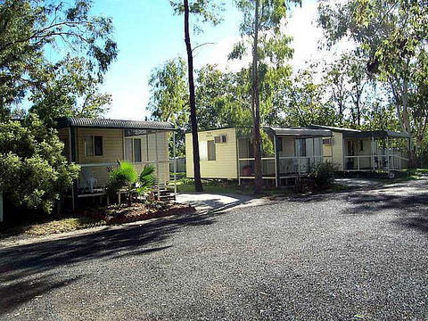 Highway Tourist Village - Townsville Tourism 0