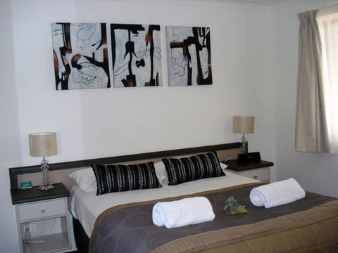 Oakey Motor Inn - Wagga Wagga Accommodation 3