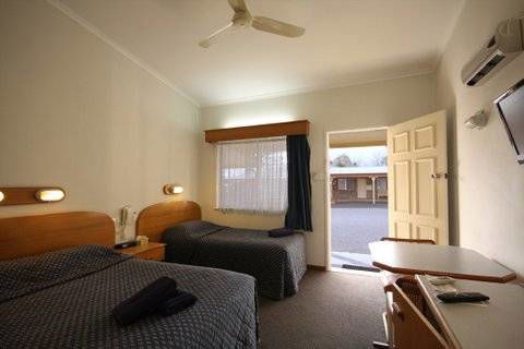 Rest Point Motor Inn And Hereford Steakhouse - Accommodation Broken Hill 0