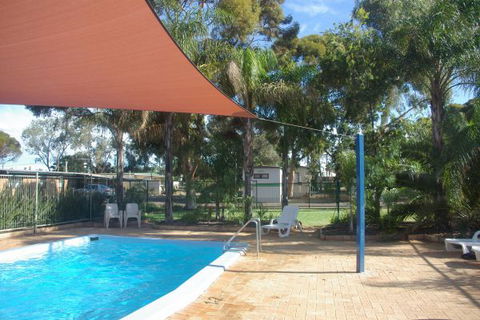 Acclaim Prospector Holiday Park - Accommodation Broken Hill 2