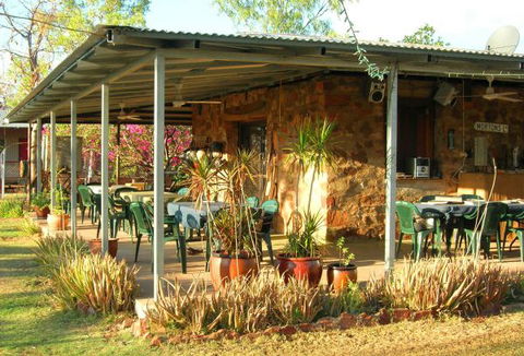 Diggers Rest Station - Accommodation Broken Hill 3