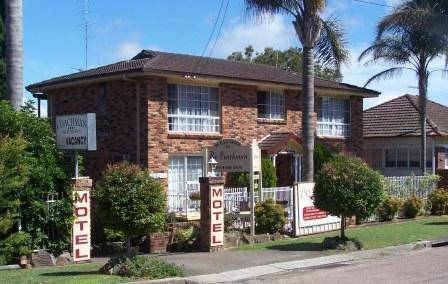 The Coachman Motor Inn - YWait Travel 0