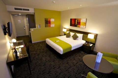 The Colmslie Hotel Suites & Conference Centre - WA Accommodation 0
